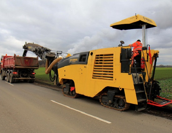 Máy cào bóc mặt đường Bomag